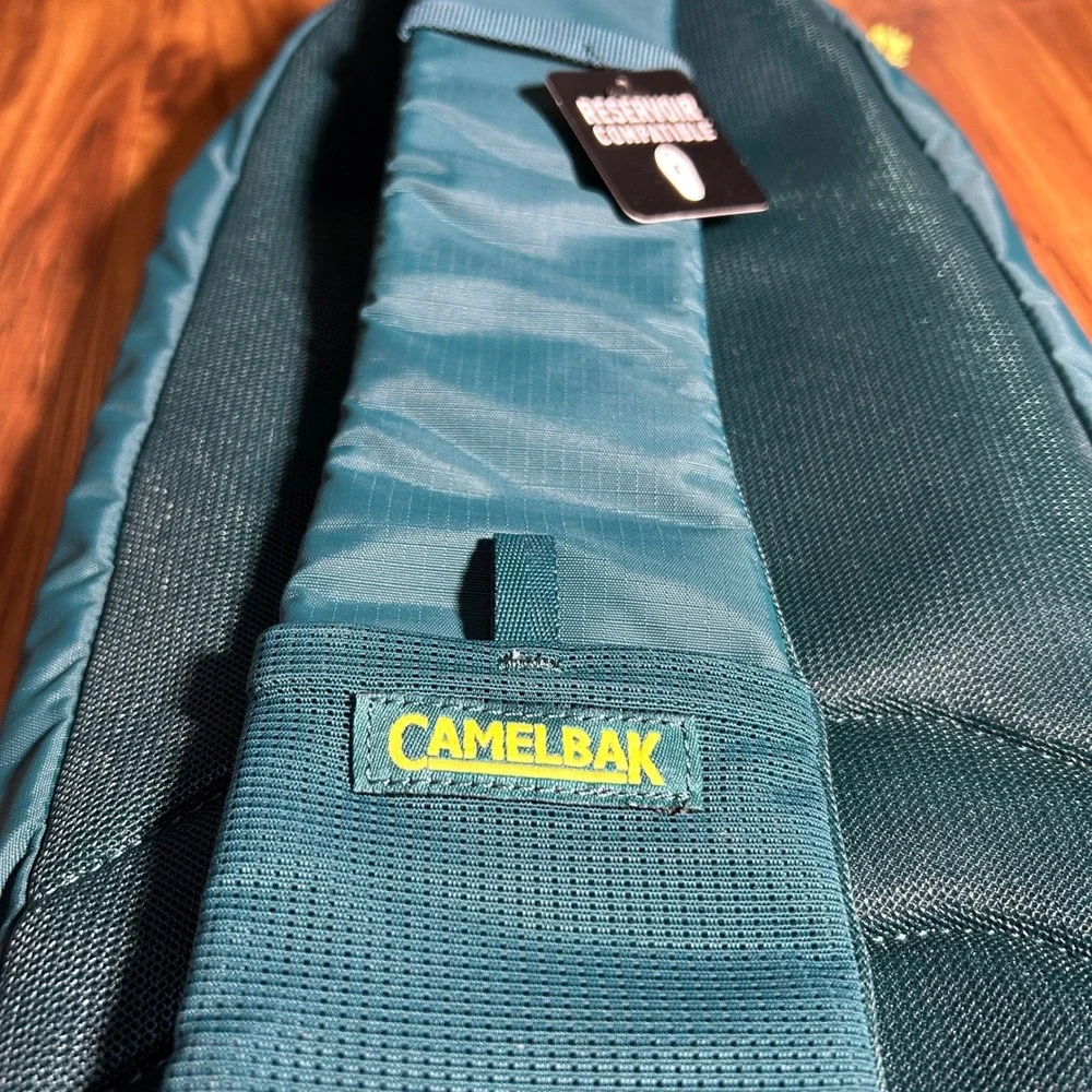 CamelBak Arete Sling 8 Teal Blue 8L Crossbody Hiking Hydration Pack 3035301000